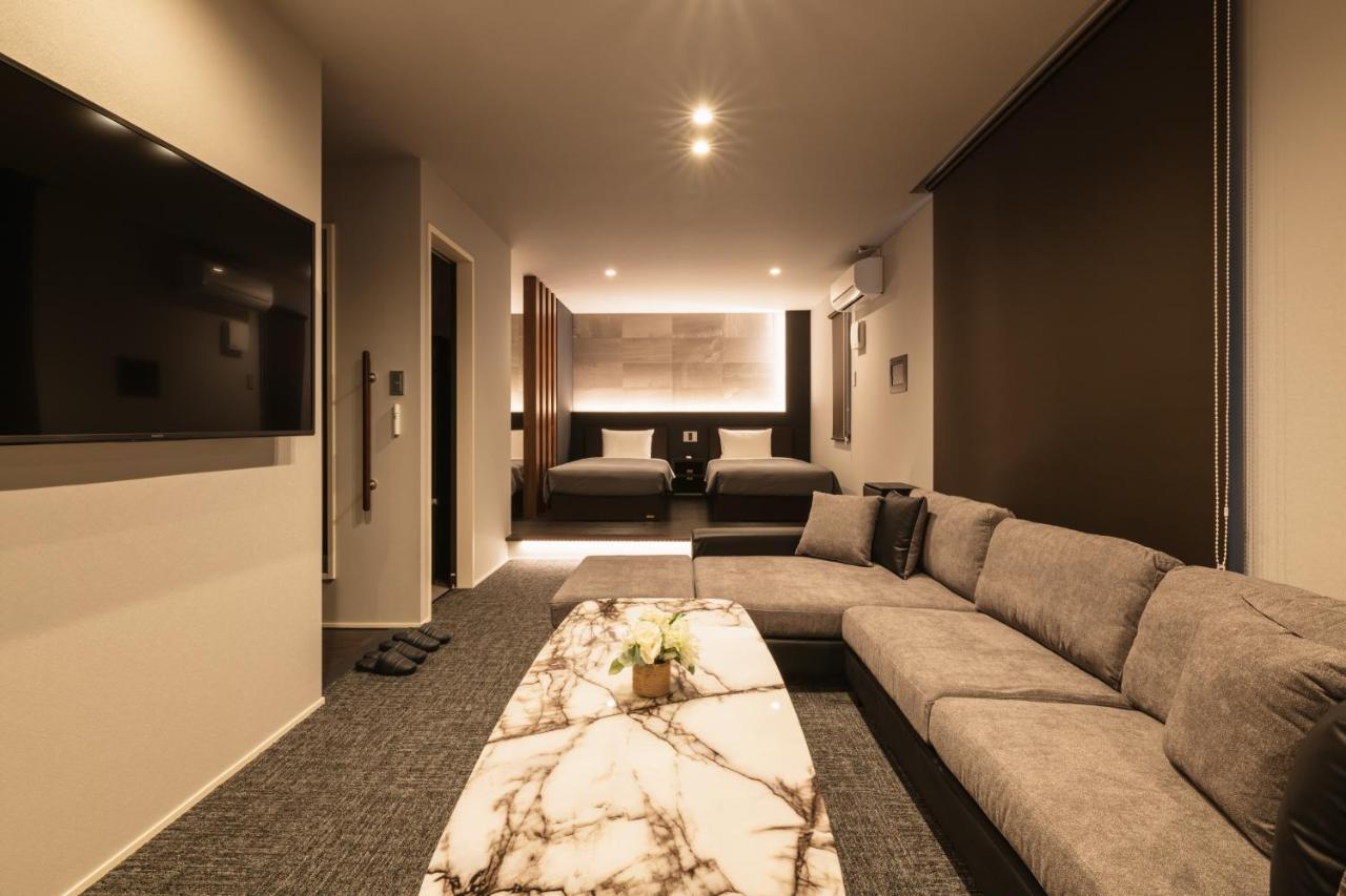 Апарт готель Grand Base Hakata Premium Фукуока Екстер'єр фото